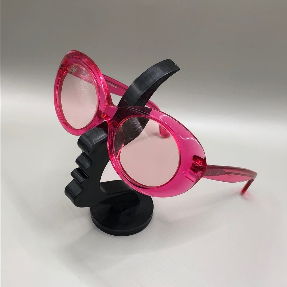 Diff Eyewear Olivia Pink Crystal Sunglasses Oval Trendy